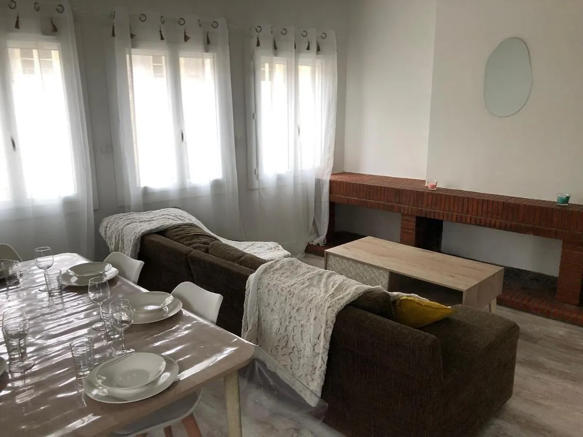 Appartement Cosy Et Lumineux Caussens