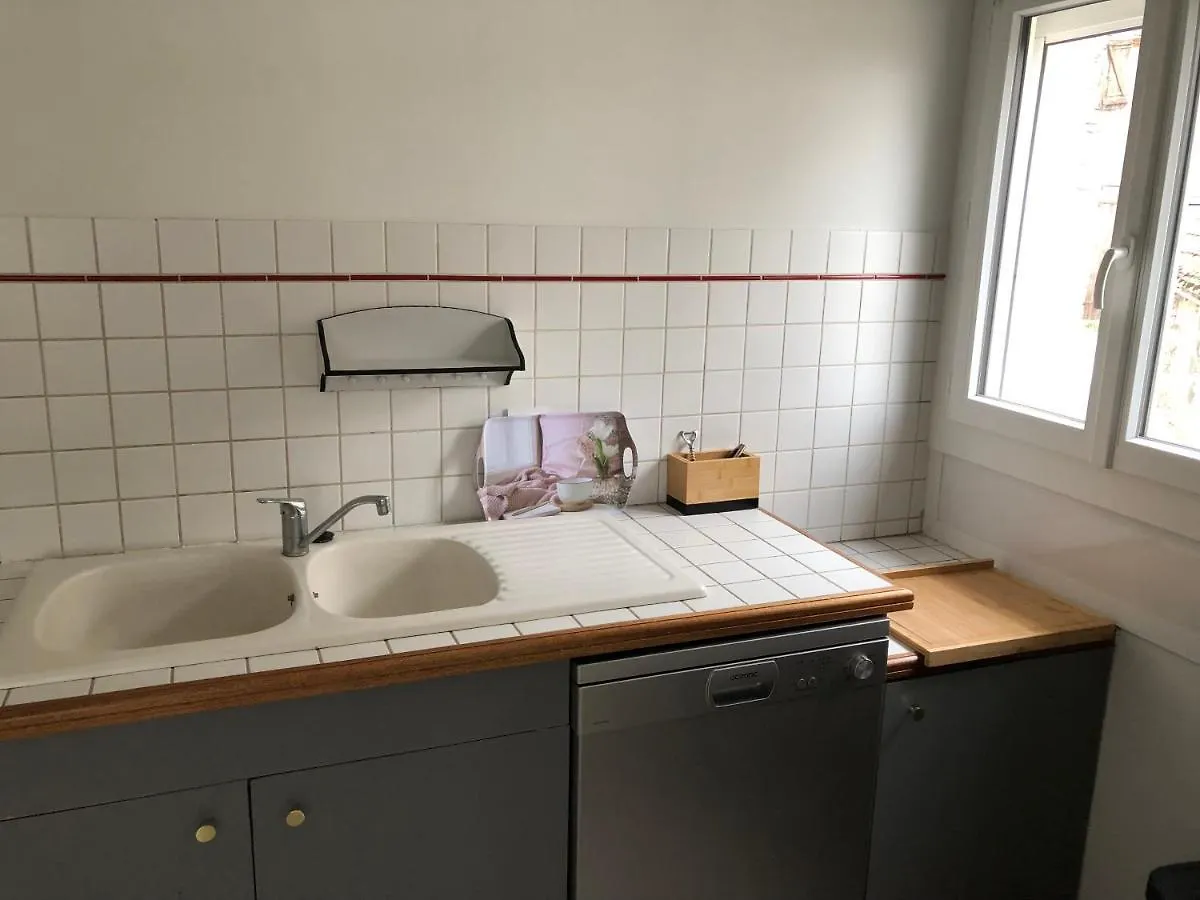 Appartement Cosy Et Lumineux Caussens 0*,  France